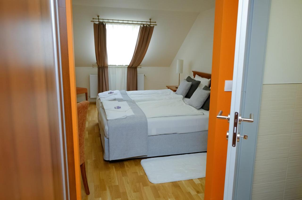 Barkoscinege Vendeghaz Geberjen Exterior foto